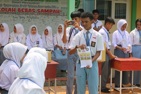 Bangun Demokrasi Sejak Sekolah Cara Ampuh Libatkan Pelajar Indonesia