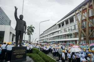 Jebakan Hukum Dagang Perusahaan Pailit Kasus Solusi