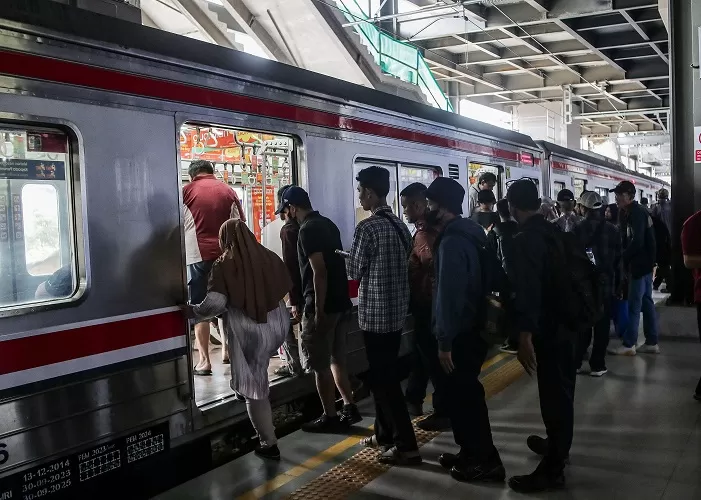 Kereta Listrik Menuju Serang Pemkot Kolaborasi KAI PLN Perluas Jangkauan Layanan