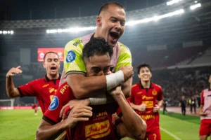 Persija Incar Kemenangan di Kandang Semen Padang Demi Tiket Empat Besar