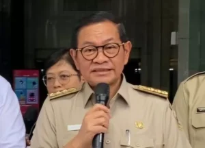 Pramono Anung Tetapkan Pajak Kendaraan 10 Persen di Jakarta