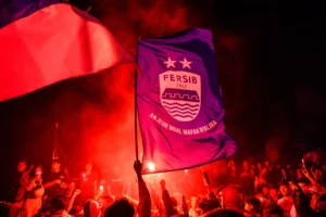Aksi Rasisme Bobotoh Usulan Sanksi Poin Persib Picu Kontroversi