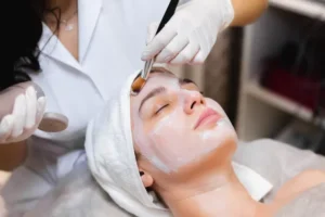 Cegah Flek Hitam Sejak Muda Tips dr Kamilah untuk Kulit Awet Muda