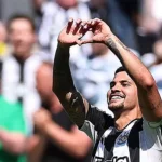 Dramatis Newcastle Dekati Liga Champions Tumbangkan Chelsea 2 0