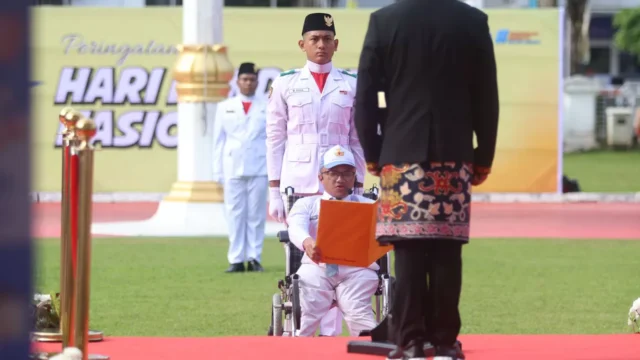 Hardiknas Lesu: Pendidikan Indonesia Hilang Arah, Mencari Identitas Baru 1 Hardiknas Lesu Pendidikan Indonesia Hilang Arah Mencari Identitas Baru