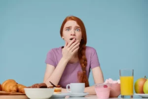 Hindari 7 Makanan Ini di Pagi Hari Asam Lambung Mengamuk