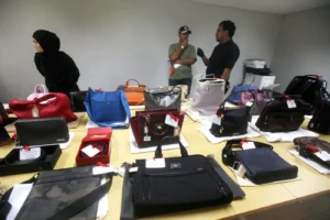 KPK Lelang 81 Aset Koruptor Rumah Mewah Apartemen Hingga Motor Sport