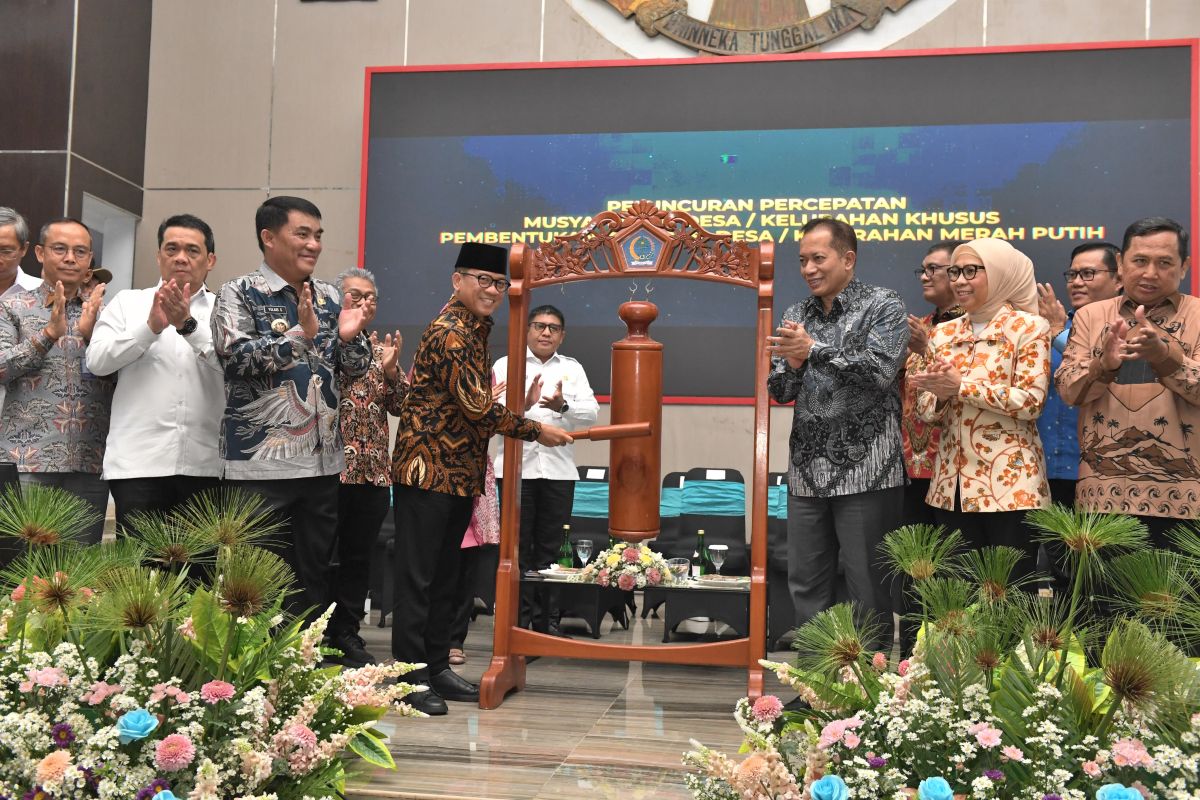 Menteri Desa Tekankan Transparansi Koperasi Merah Putih Anti Kongkalikong