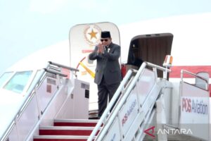 Presiden Pulang ke Jakarta Usai Sukses Pimpin Delegasi di KTT Kuala Lumpur