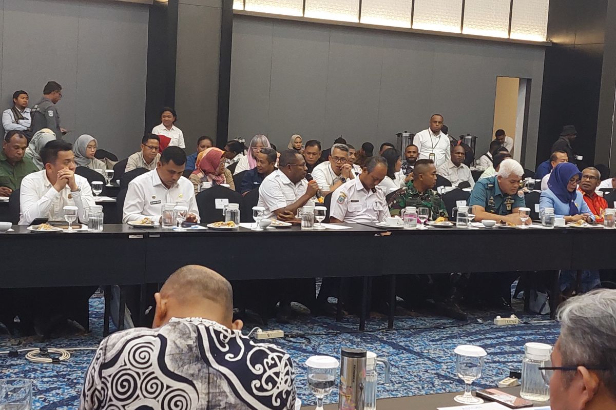 Raja Ampat Desak Pemerintah Pusat Revisi Kewenangan Pengelolaan Hutannya