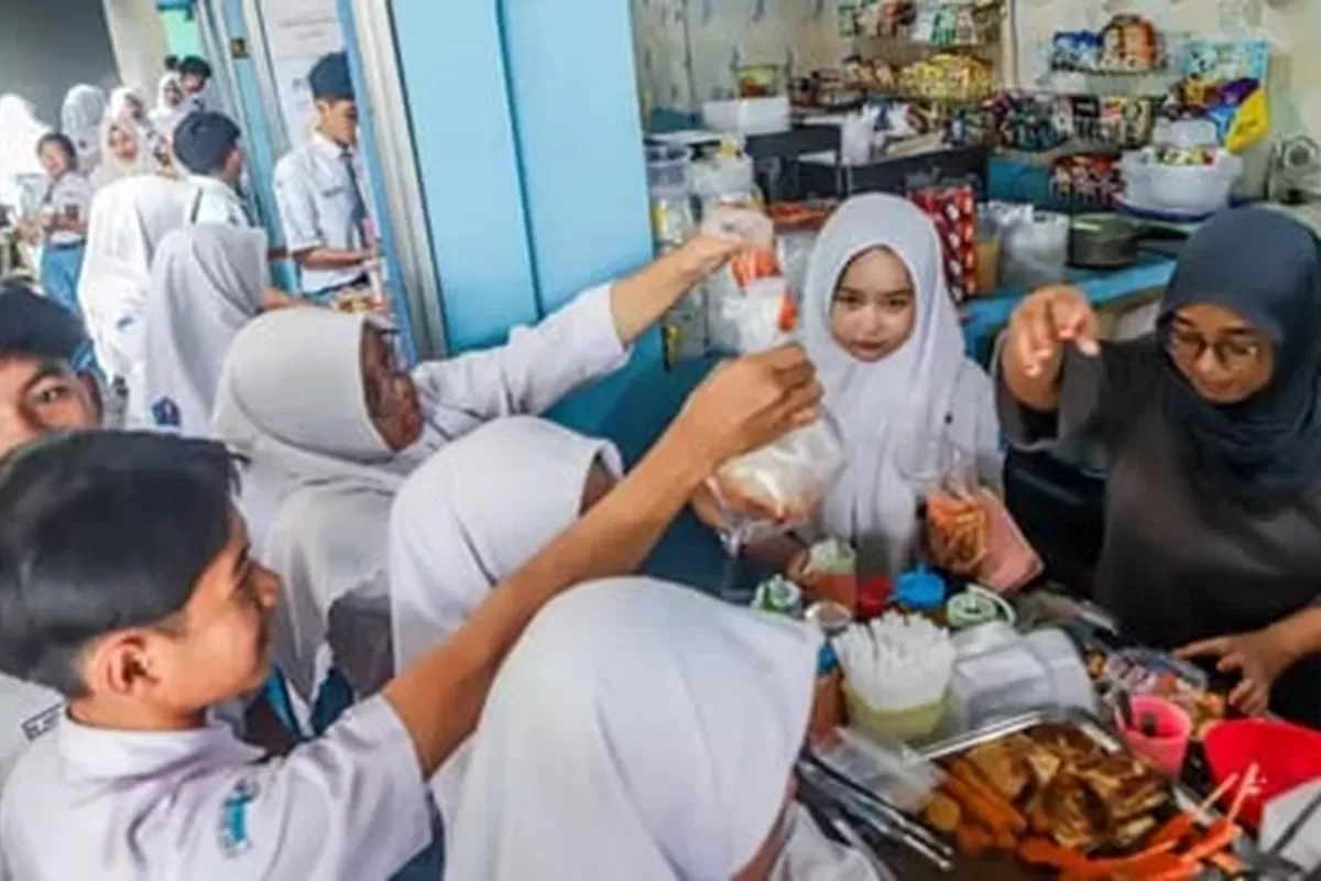 Rahasia Percepatan MBG di Jatim Sinergi Hebat Atau Jebakan