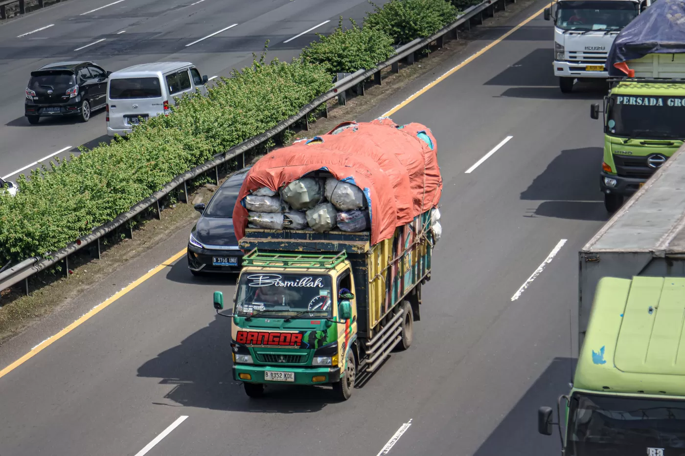 Tilang Elektronik Sasar Truk ODOL Ucapkan Selamat Tinggal Jembatan Timbang