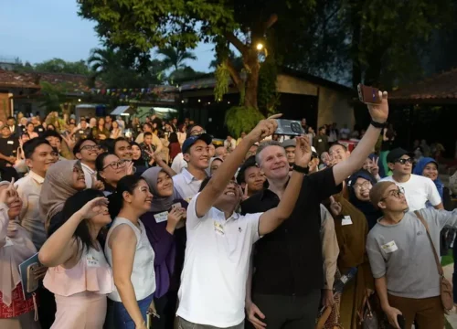 **Gema Persahabatan Alumni Australia: Gig on the Green Jakarta Menggoda dengan Kejutan**
