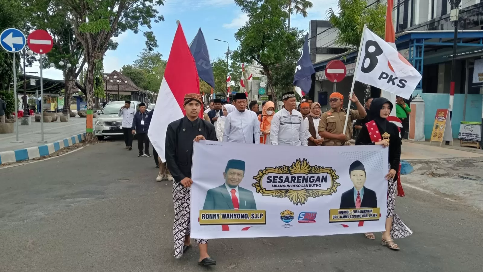 Pasangan Ronny Wahyu Resmi Maju Pilbup Pacitan Kejutan Mengejutkan