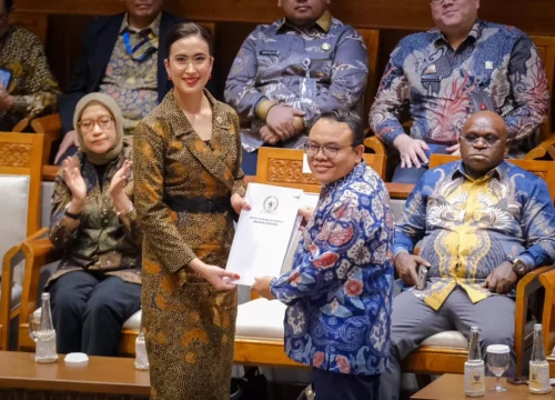 DPR Sahkan UU Pariwisata: Bisakah Wujudkan Kualitas & Destinasi Lestari?