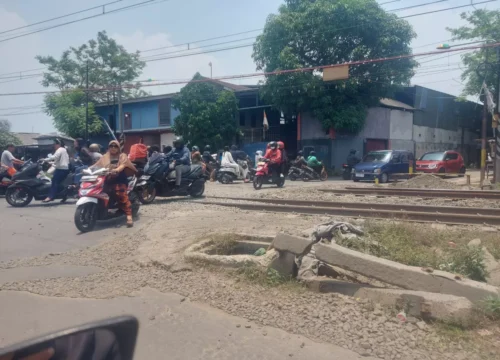 Demi Keselamatan, Dua Perlintasan Kereta Tambun Ditutup, Ini Alasannya!