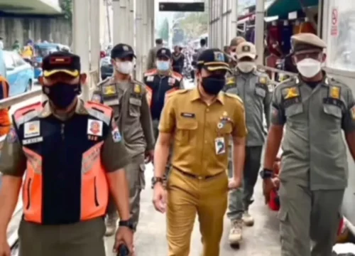 Gaya Hidup Mewah Seklur Petojo Selatan: Pemprov DKI Bertindak Tegas!