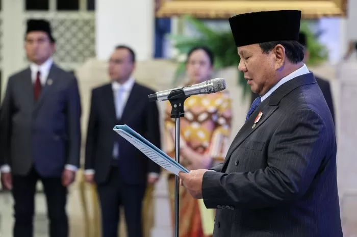 Jejak Reshuffle Prabowo Tiga Menteri Berganti Rakyat Menilai Kinerja Atau Janji Belaka