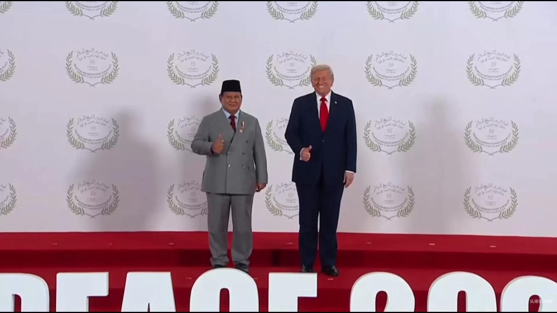 Jempol Prabowo di Gaza Kode Rahasia atau Pesan Damai untuk Dunia