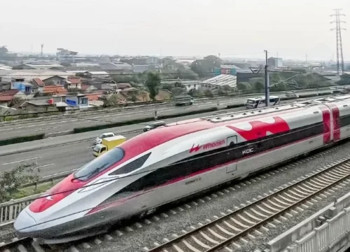 **Pindah Haluan Whoosh: Mengapa Jepang Ditinggalkan Demi China, Terungkap Detailnya**