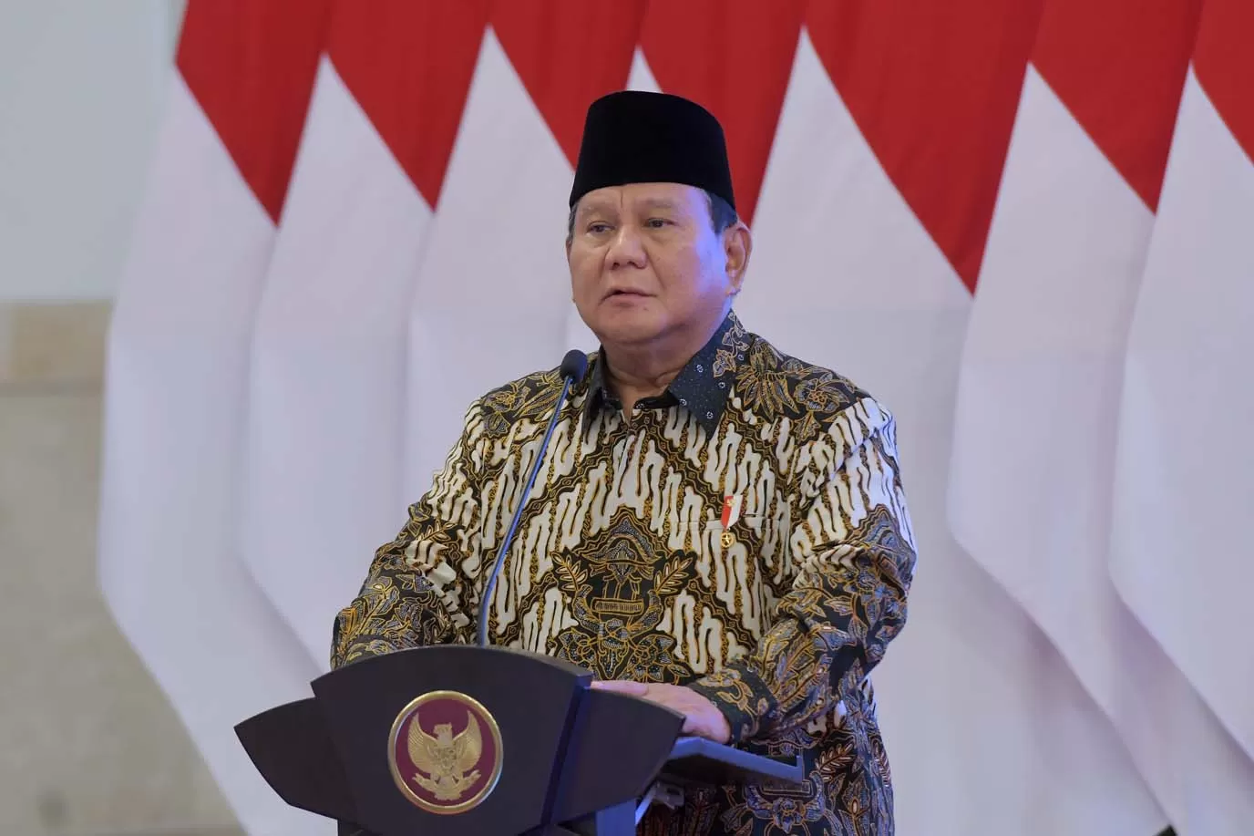 Prabowo Ungkap Rahasia MBG Mampu Beri Makan 7 Kali Lipat Singapura