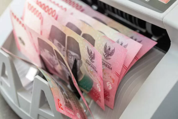 Rupiah Menggila Asia Berpesta Dolar Tertekan Peluang Emas Investasi