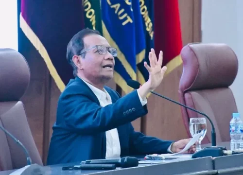 Mahfud MD: Putusan MK Guncang Polri, Jabatan Polisi Sipil Langsung Dicabut?