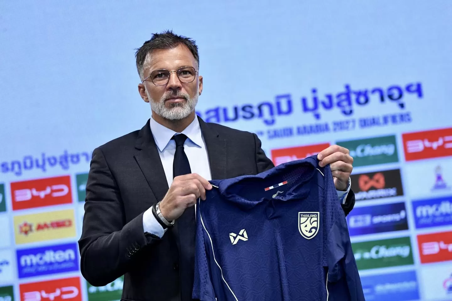 Thailand Ganti Pelatih Anthony Hudson Siap Hadapi Tantangan Berat Sepak Bola