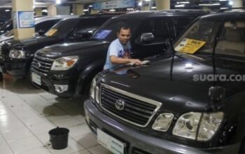 7 Mobil Bekas Kecil Perkasa di Gunung Harga Murah Mesin Tangguh