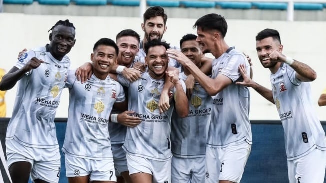 Carlos Perreira Terpesona Kebangkitan Madura United di Kanjuruhan Gempar