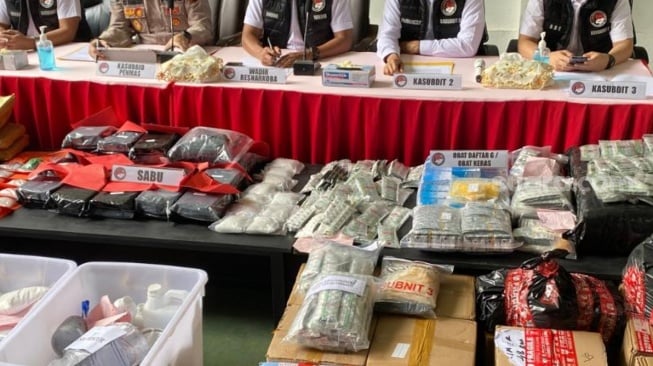 Polda Metro Jaya Sikat Habis Jaringan Narkoba 2054 Diciduk 387 Kg Barbuk