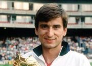 Mantan Arsenal Tolak MU Demi Sinetron Kisah Kocak di Balik Layar