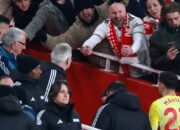 Martinez Ribut! Gawang Arsenal Koyak, Drama Panas Usai Laga, Fans Murka! 10 Martinez Ribut Gawang Arsenal Koyak Drama Panas Usai Laga Fans Murka