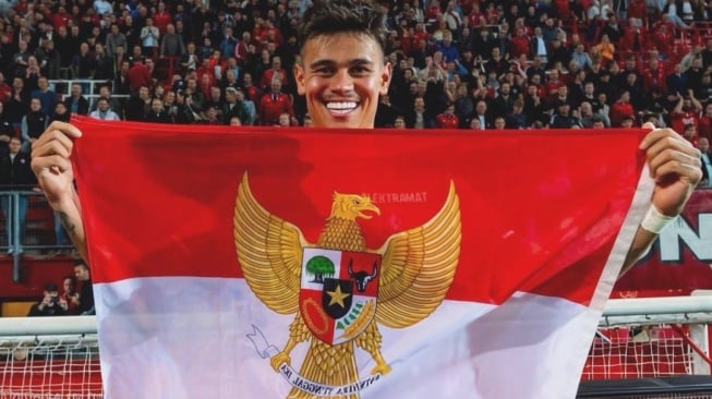 Mees Hilgers Bersinar 2026 Kabar Baik untuk Sang Bek Timnas Indonesia