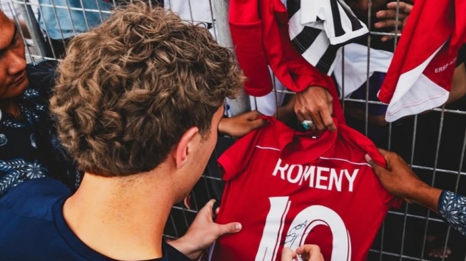 Ole Romeny Gol Debut di Stadion Garuda Mengguncang Kisah Merinding