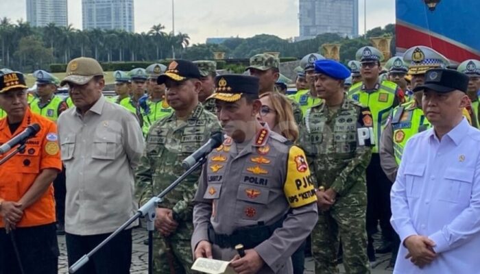 Pesan Penting Kapolri: Awas Cuaca Ekstrem Mengintai, Puncak Arus Mudik di Depan Mata!