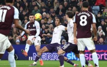 Duel Krusial di Old Trafford: MU vs Aston Villa, Siapa Lebih Dulu Bangkit dari Keterpurukan? 3 Image from sport.detik.com