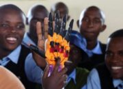 Terobosan Ajaib! Lengan Robot AI Ini Buka Gerbang Komunikasi Dunia untuk Tunarungu!