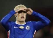 Bintang MU Kena Sanksi Ngebut! Intip Drama di Balik Aksi Liar Garnacho Dekat Markas Setan Merah!