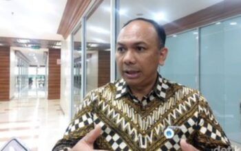 WFH Bikin Boros Kuota? Komdigi Punya Jurus Ampuh: Hemat Energi, Internet Ngebut!