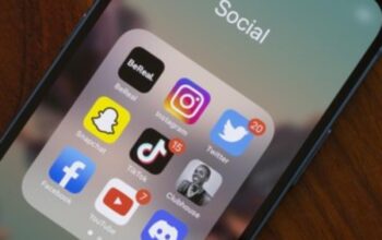 TERBONGKAR! Snapchat Ledekan Instagram di April Mop Gegerkan Jagat Medsos!