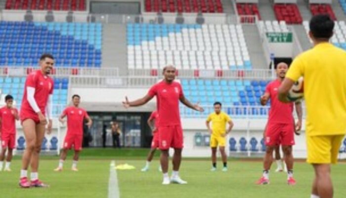 Geger Super League 2025/26: Arema Tanpa 6 Asing! Malut United Panen Poin?