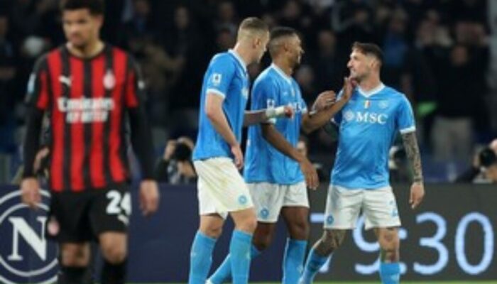 GEGER! Napoli Bantai AC Milan 3-1: Kejutan Taktik Spalletti Bikin Rossoneri Tak Berkutik!