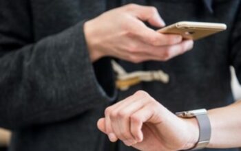 Bocoran Eksklusif: Lelang Frekuensi Komdigi, 5G Siap Sampai Pelosok 2026!