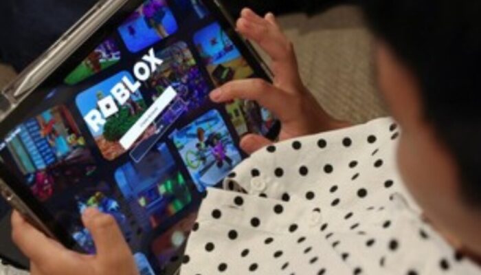 STOP KHAWATIR! Panduan Roblox TERBARU: Lindungi Anak dari Bahaya Digital, Orang Tua Wajib Baca!