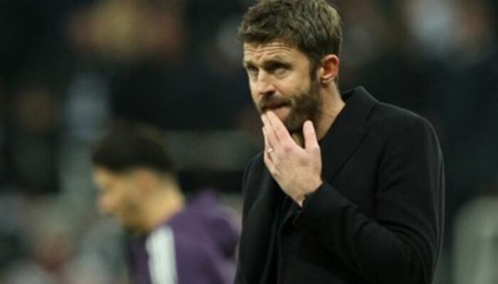 Badai Old Trafford! MU Kalah dari Leeds, Carrick: ‘Liga Belum Selesai!’