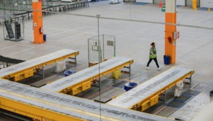 Horor di Gudang Amazon: Nyawa Melayang, Kerja Jalan Terus?