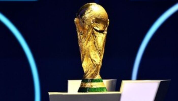 PIALA DUNIA 2026: FIFA DIHANTUI KRITIK! Ancaman Tiket Kereta Gila-gilaan Hancurkan Impian Suporter?