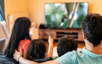 Akhir Pekan Boring? Ini Rahasia Keluarga Anti-Bosan & Kantong Tetap Tebal!