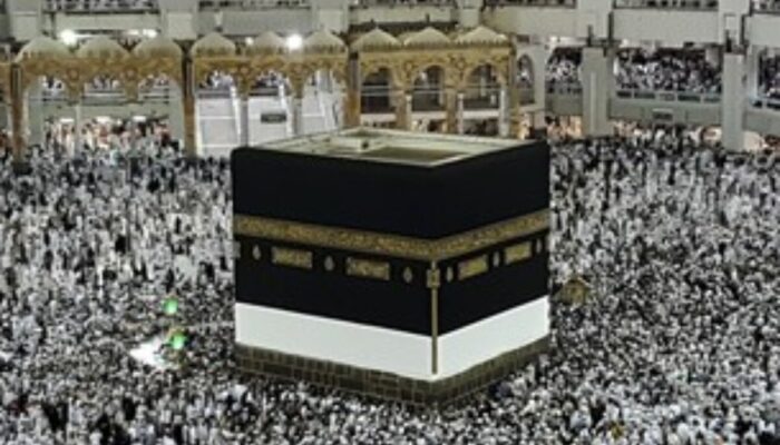 Haji 2026 Aman Sentosa! Telkomsel RoaMAX: Kuota 42GB & 5G, Ibadah Lancar Maksimal!